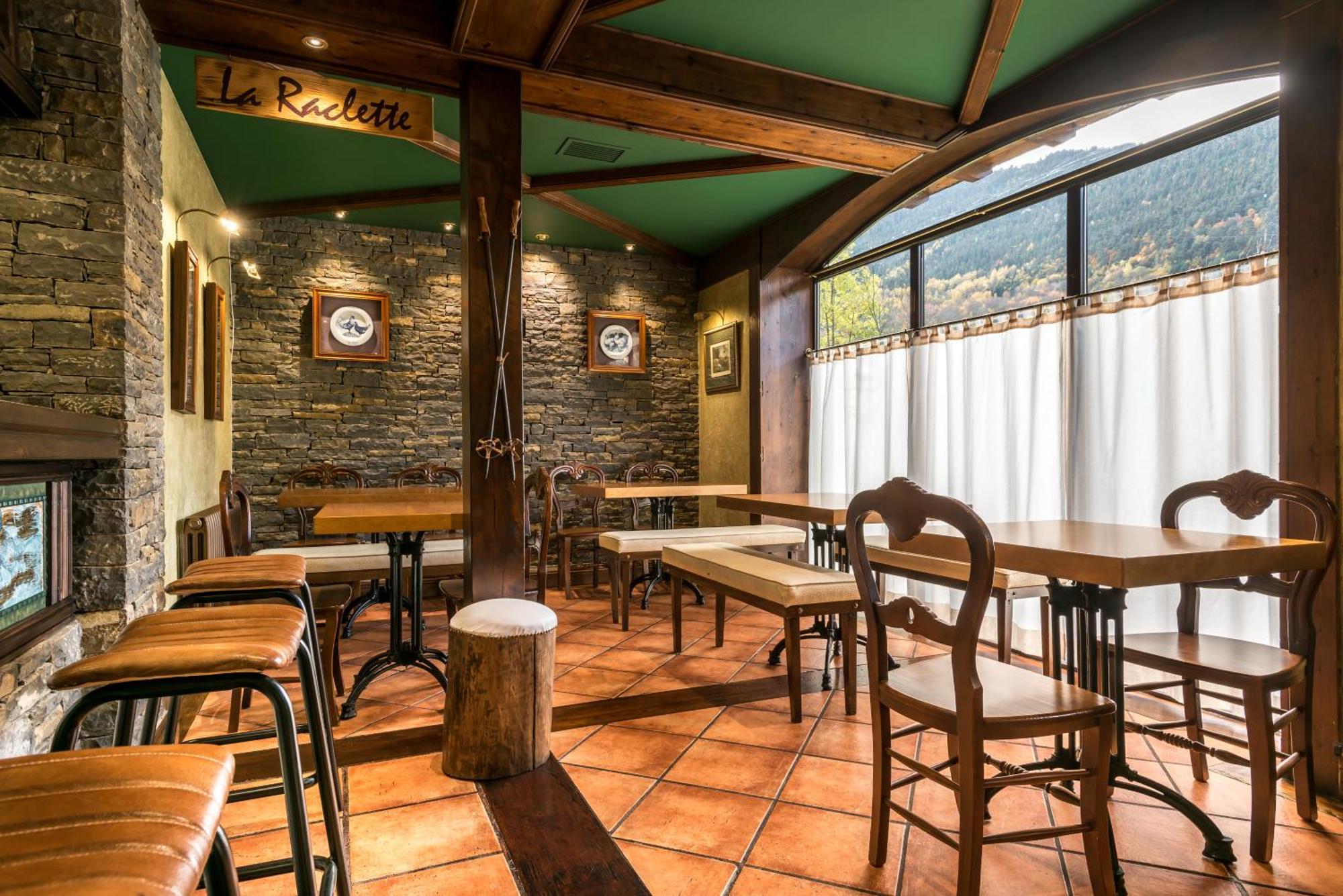 El Refugio De Aran Vielha Aparthotel Ngoại thất bức ảnh