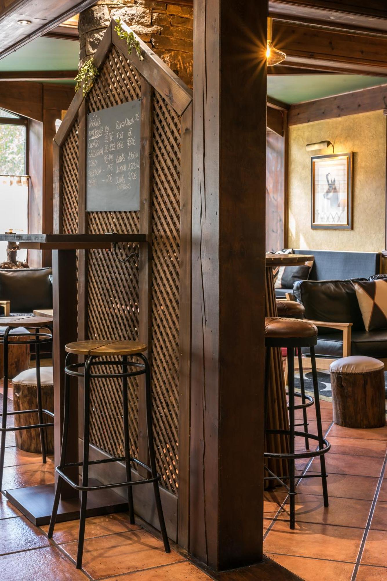 El Refugio De Aran Vielha Aparthotel Ngoại thất bức ảnh